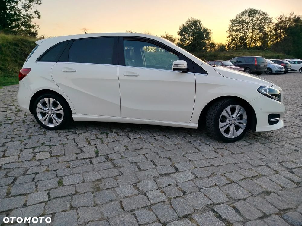 Mercedes-Benz B-Class 2016 photo 4