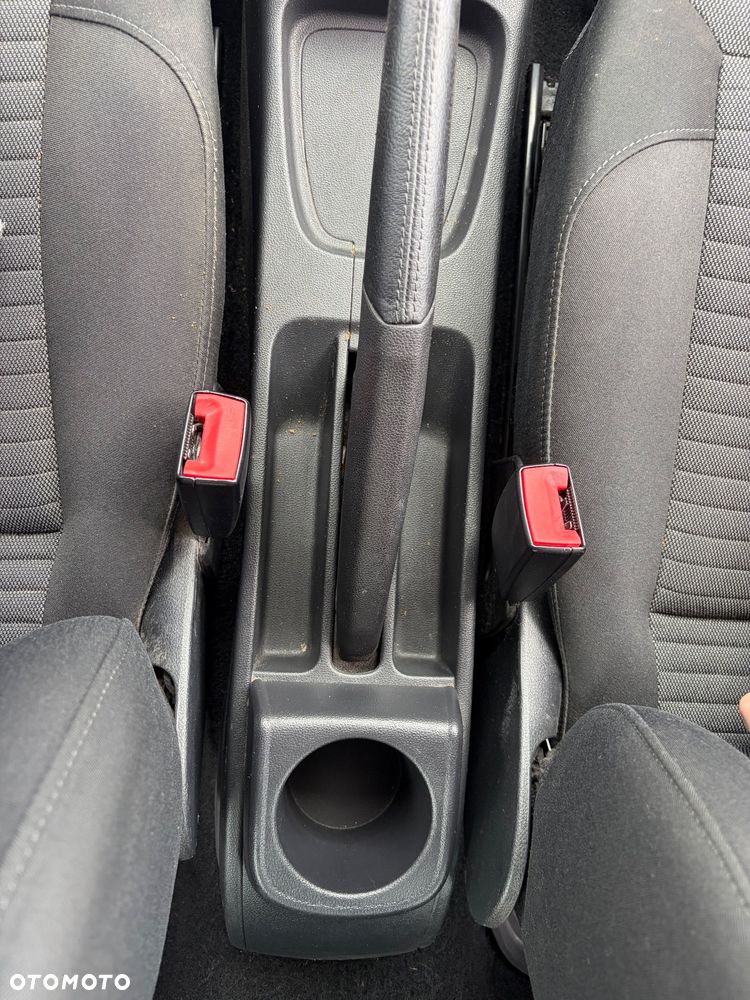 Volkswagen Polo 1.6 TDI DPF Comfortline - 13