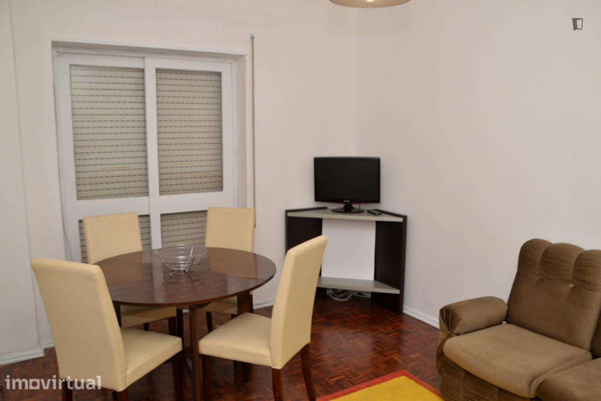 Quarto - localizado em Olivais Coimbra - Grande imagem: 5/18