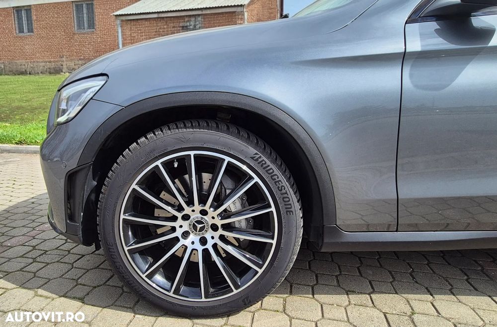 Mercedes-Benz GLC Coupe 300 d 4Matic 9G-TRONIC AMG Line - 5