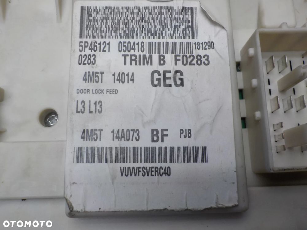 FORD FOCUS MK2 SKRZYNKA BEZPIECZNIKÓW MODUŁ BSI 4M5T-14014-GEG - 2