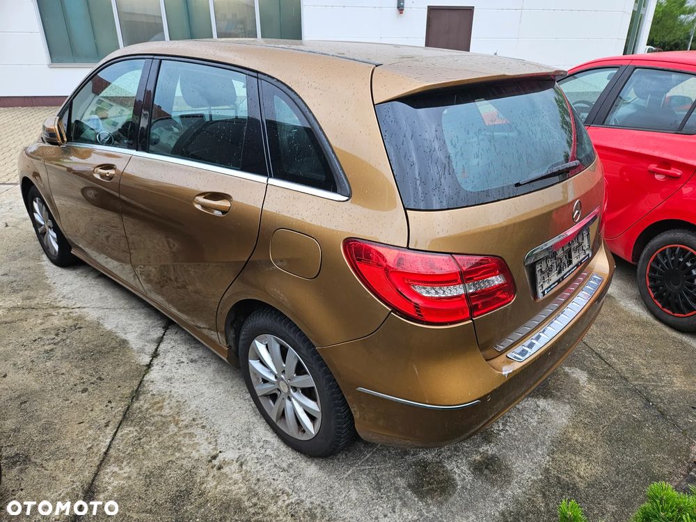 Mercedes-Benz Klasa B 200 CDI (BlueEFFICIENCY) - 3
