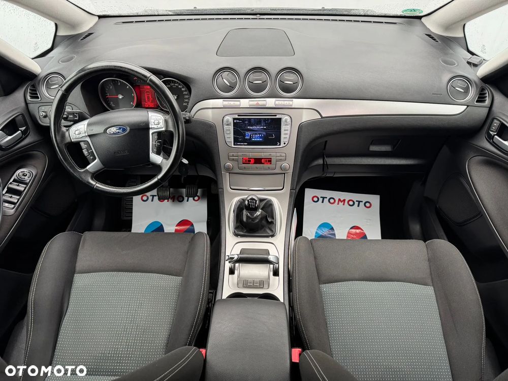 Ford S-Max 2.0 TDCi DPF Ambiente - 12