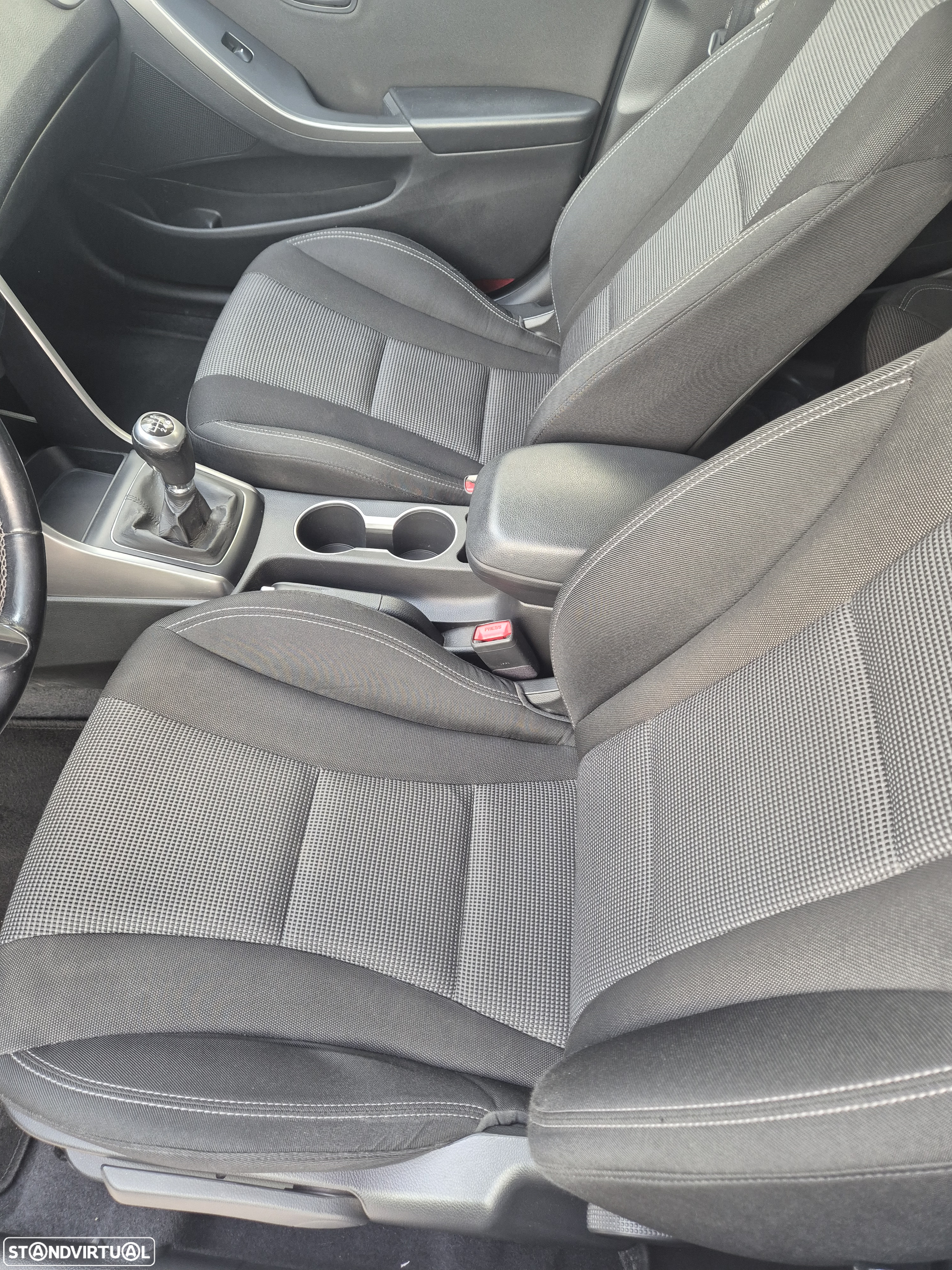 Hyundai i30 CW - 13