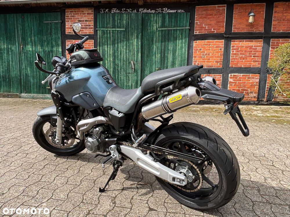 Yamaha MT - 6