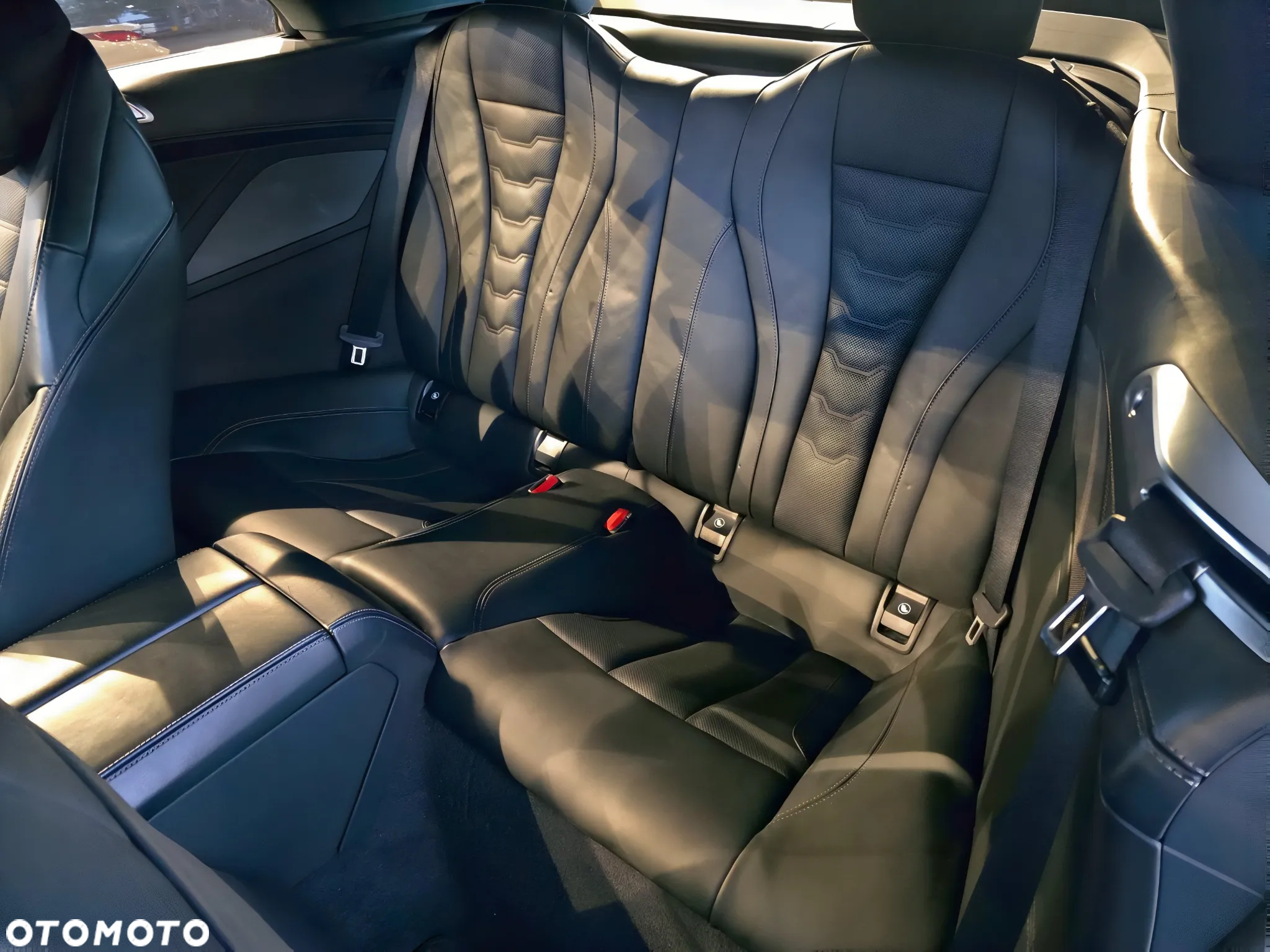 BMW Seria 8 840i Cabrio - 11