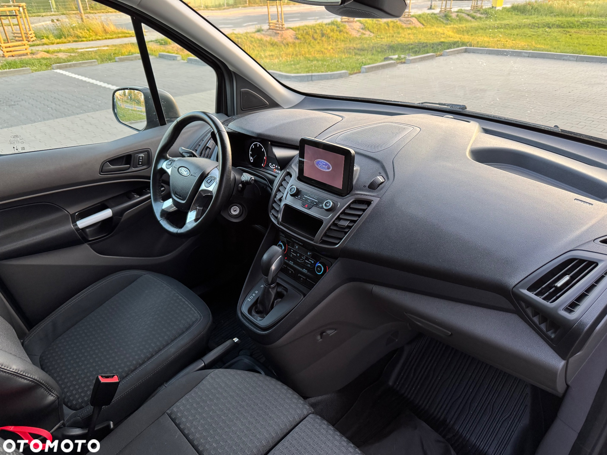 Ford Transit Connect - 17