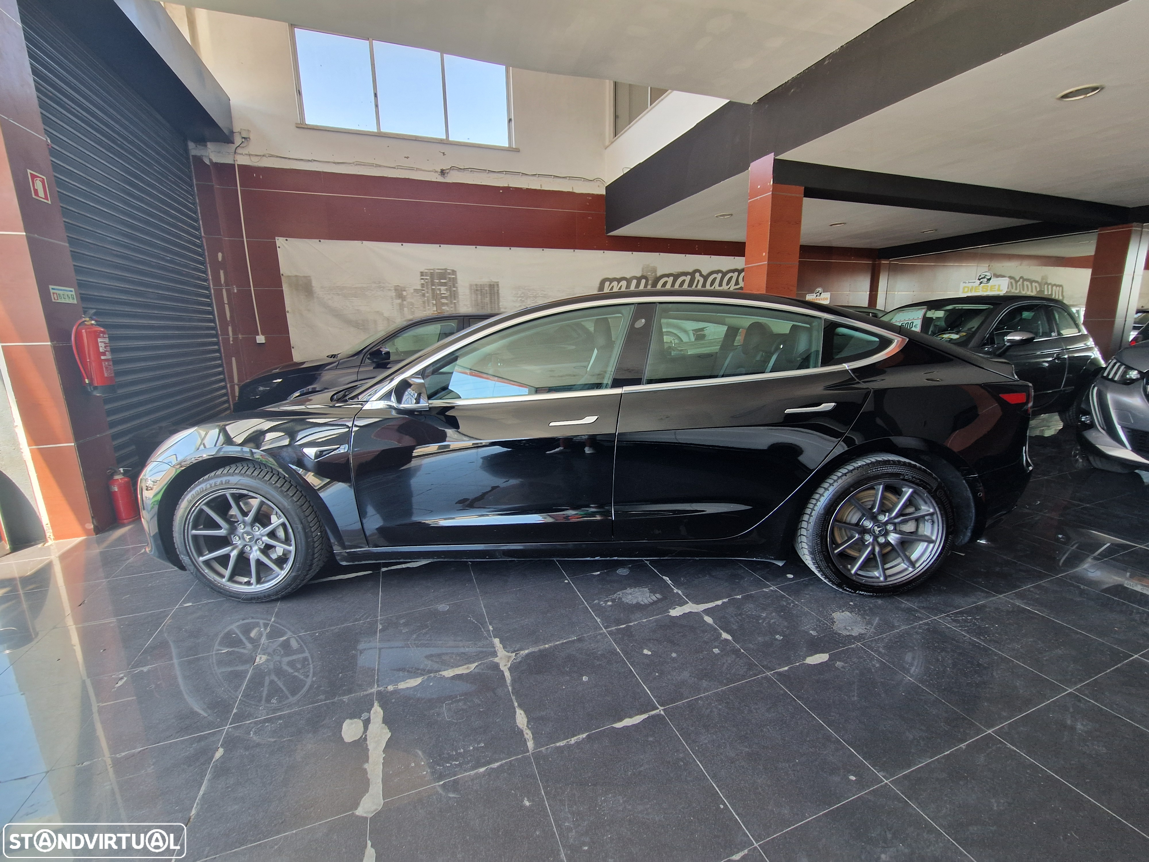 Tesla Model 3 Standard Range Plus RWD - 5