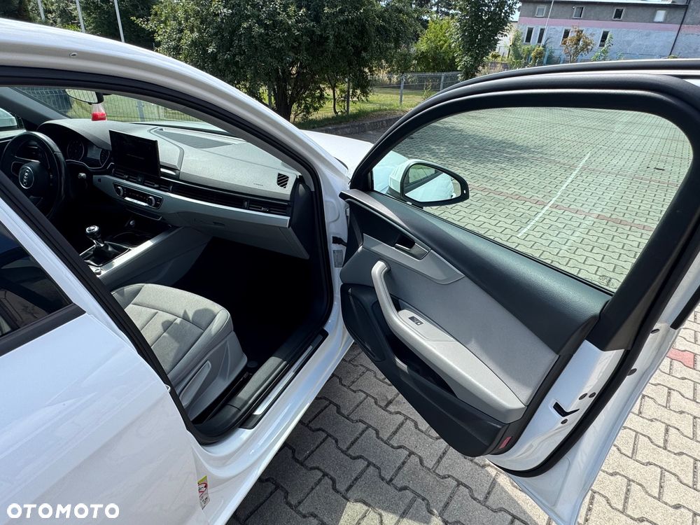 Audi A4 Limousine 35 TFSI mHEV - 12