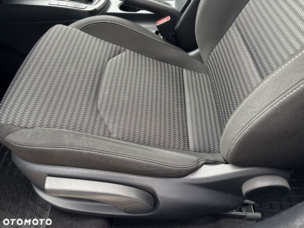 Kia Ceed 1.5 T-GDI M - 12