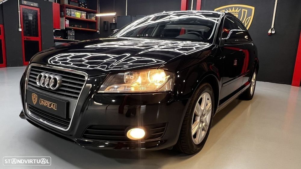 Audi A3 Sportback 2.0 TDi - 10