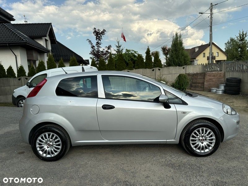 Fiat Punto 1.4 Easy S&S - 9
