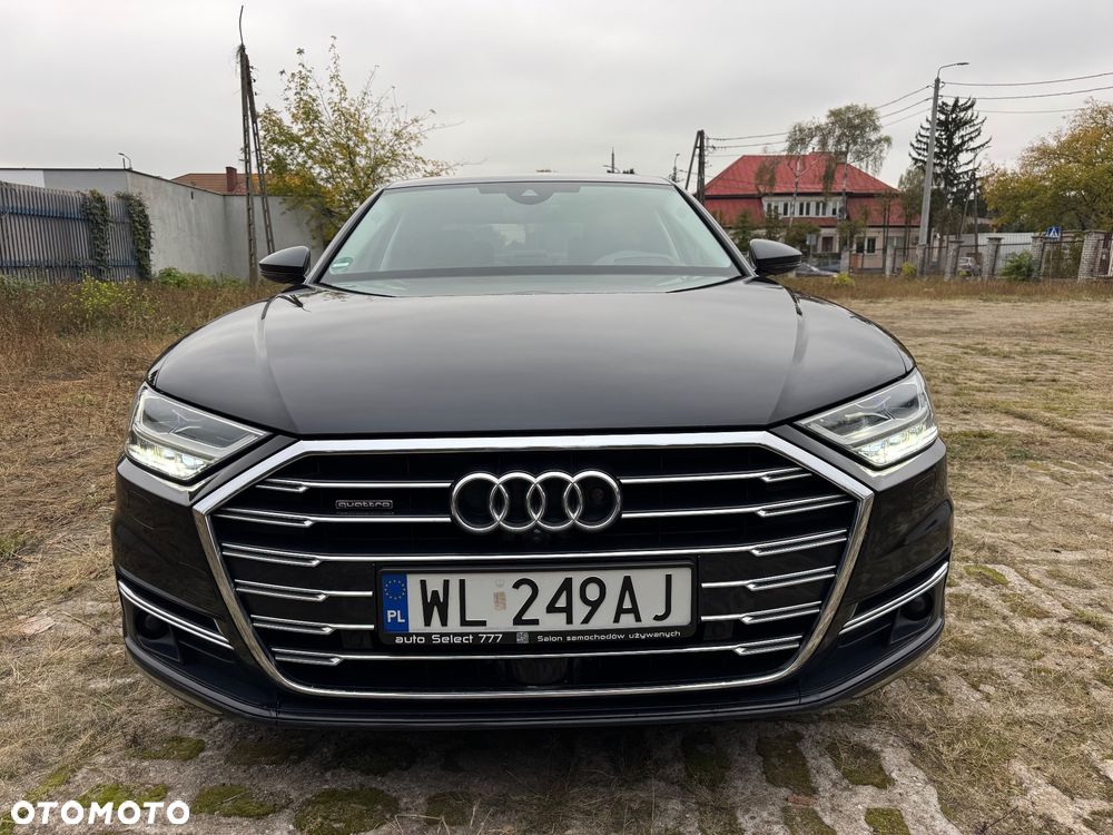 Audi A8 - 6