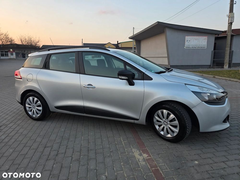 Renault Clio 1.2 16V 75 Expression - 22