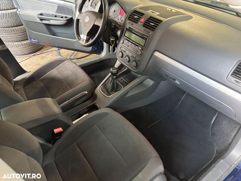 Volkswagen Golf 1.9 TDI Trendline - 14