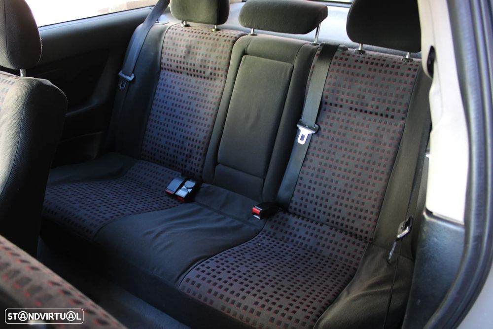 Opel Astra 1.6i Sport - 8