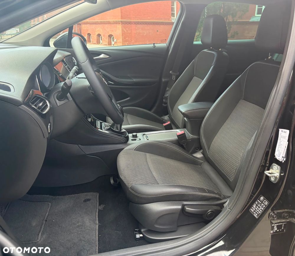 Opel Astra 1.6 CDTI Cosmo - 3