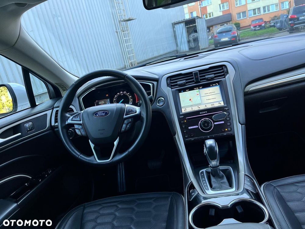 Ford Mondeo Vignale 2.0 Hybrid - 12