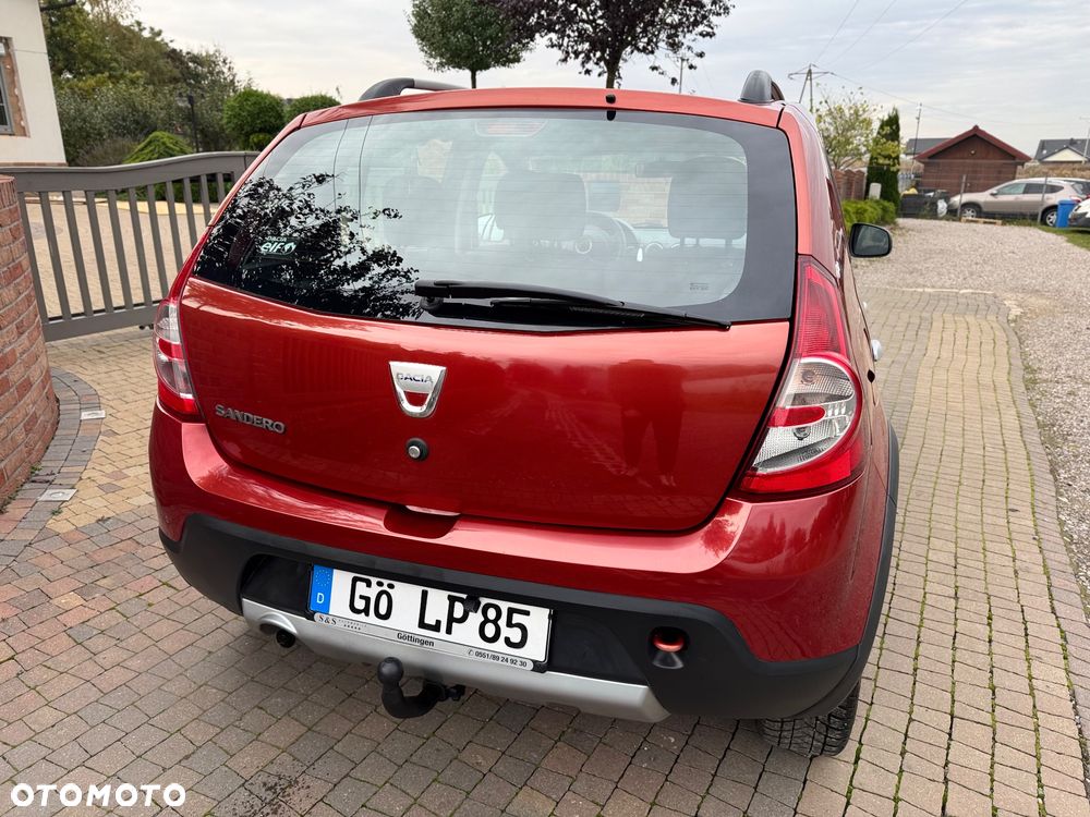Dacia Sandero Stepway 1.6 - 7