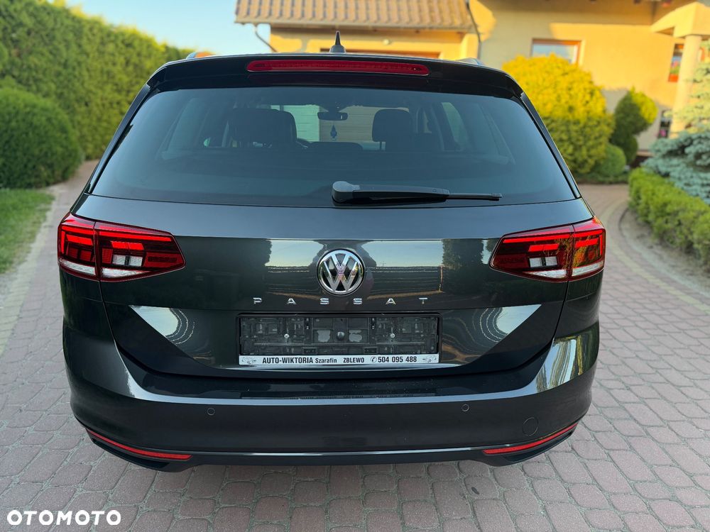 Volkswagen Passat 2.0 TDI SCR DSG Business - 4