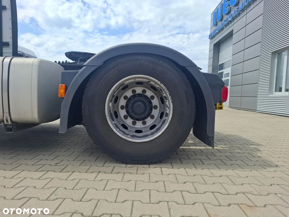 Iveco S-WAY - 18