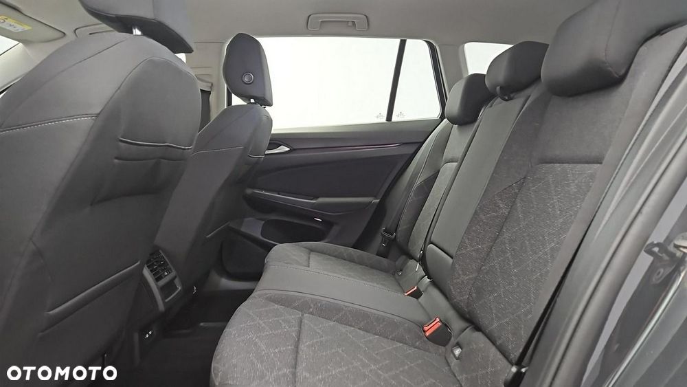 Volkswagen Golf - 24