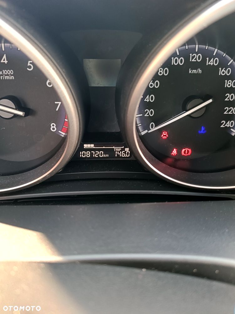 Mazda 3 1.6 Exclusive + - 10