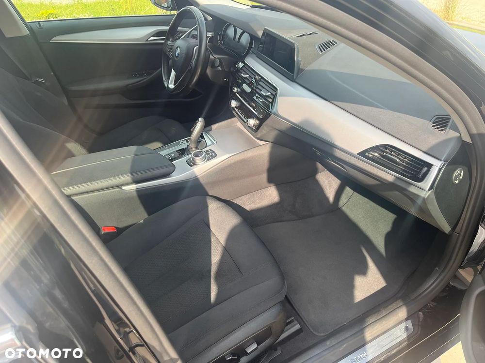 BMW Seria 5 520i GPF Business Edition - 8