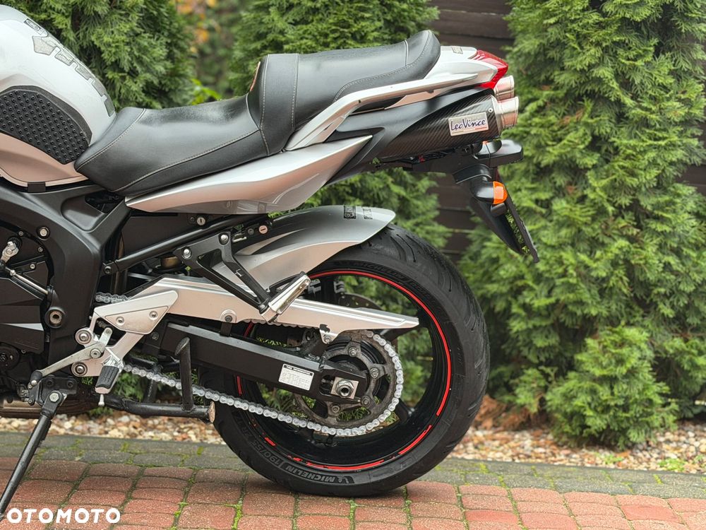 Yamaha FZ6 - 20