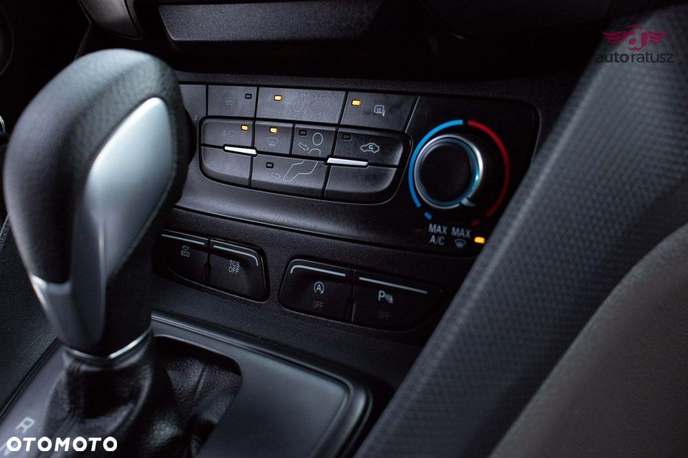 Ford Transit Connect - 18