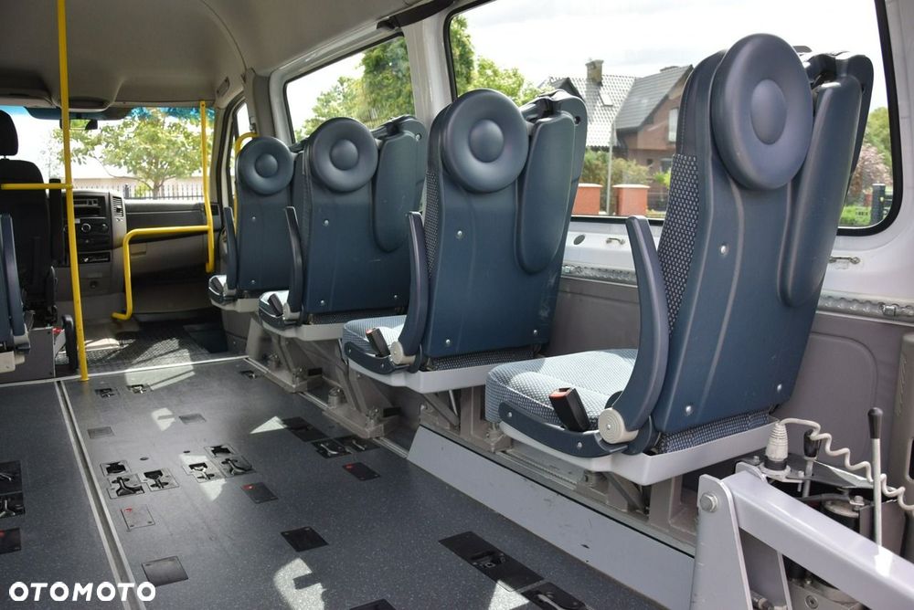 Mercedes-Benz Sprinter - 27