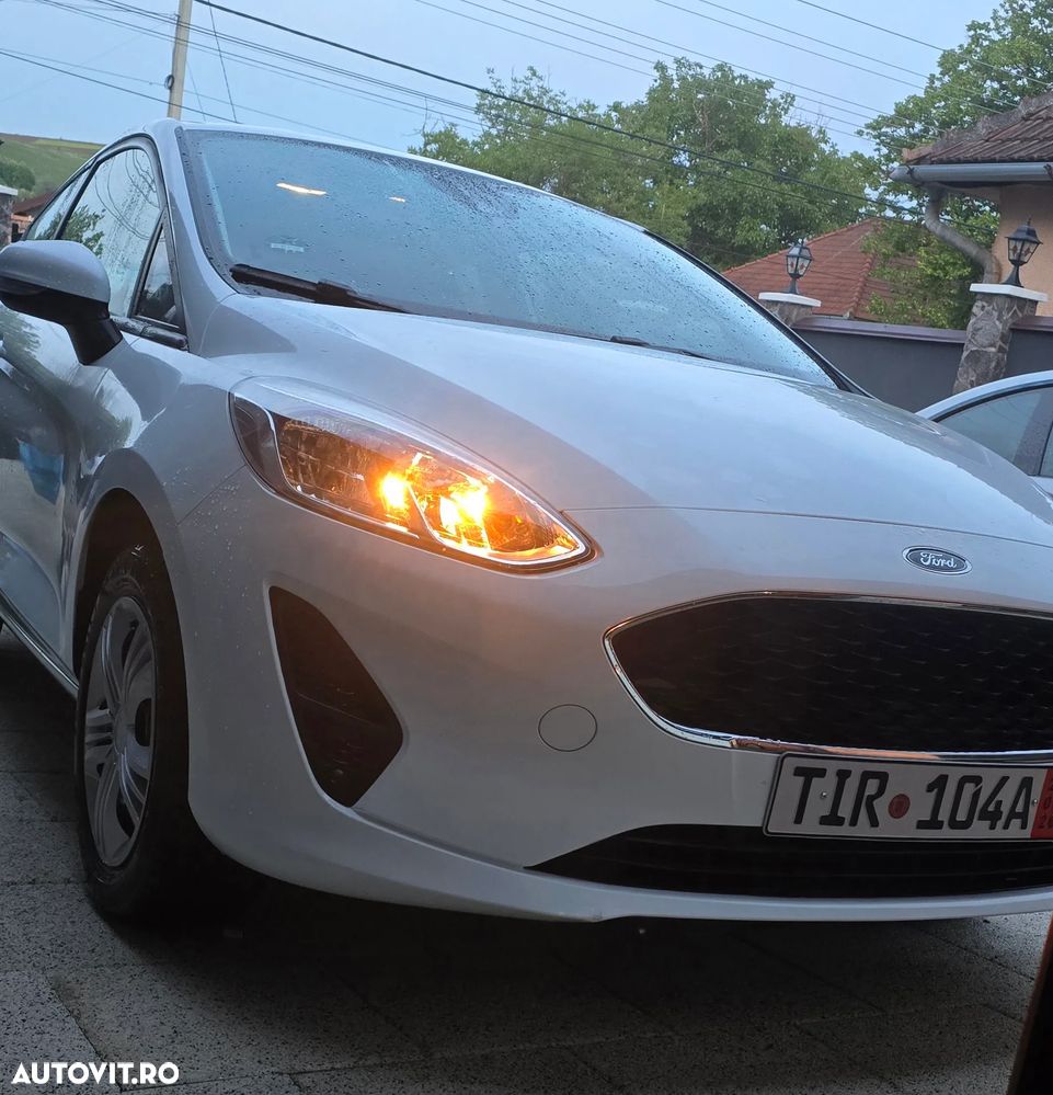 Ford Fiesta 1.1 S&S COOL&CONNECT - 11