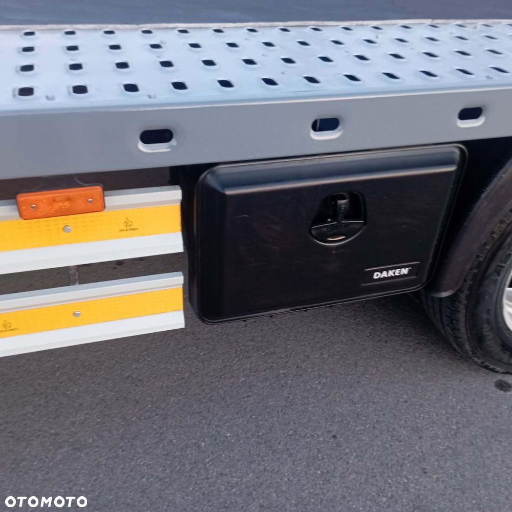 Iveco DAILY - 21