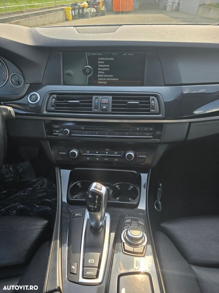 BMW Seria 5 520d Aut. - 14