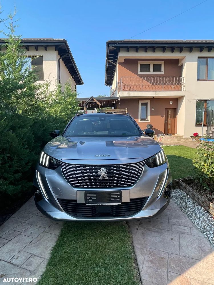 Peugeot 2008 50 kWh GT - 1