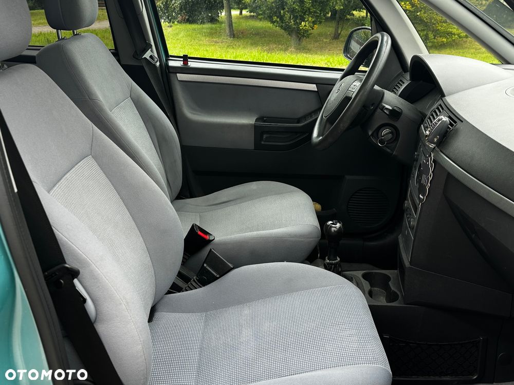 Opel Meriva 1.8 16V Cosmo - 30