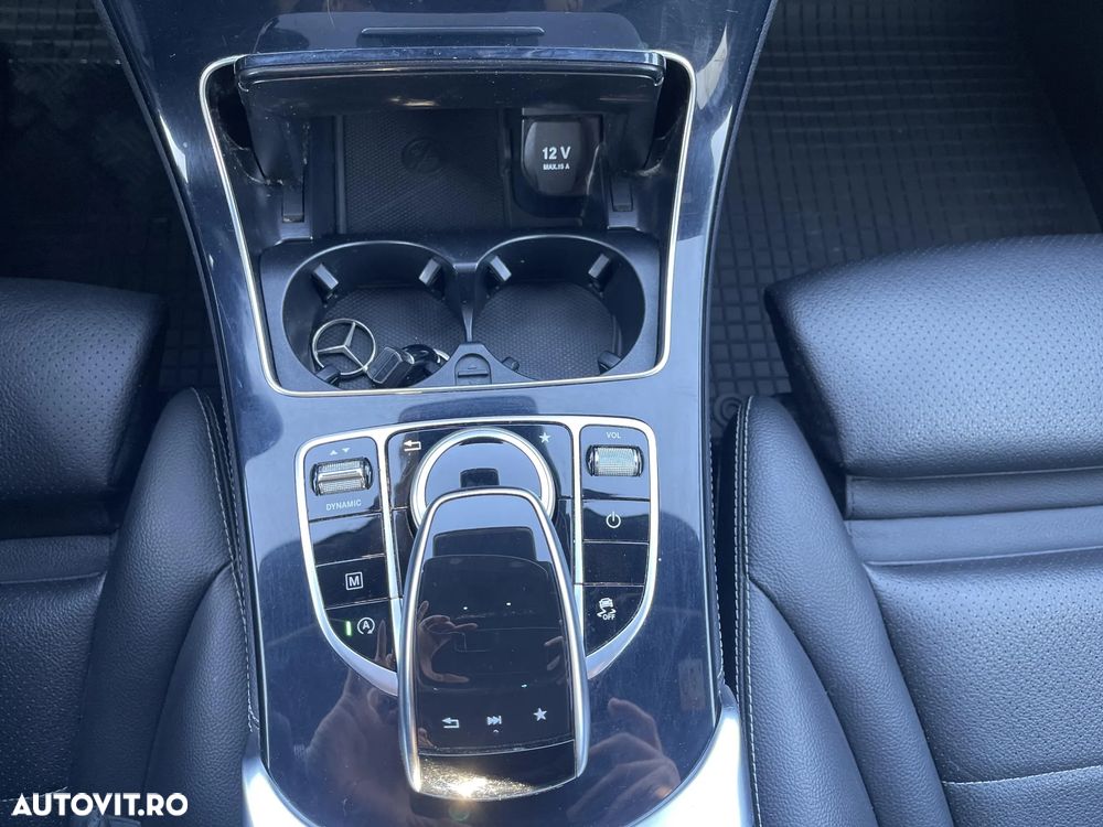 Mercedes-Benz GLC 250 4MATIC 9G-TRONIC AMG Line - 12