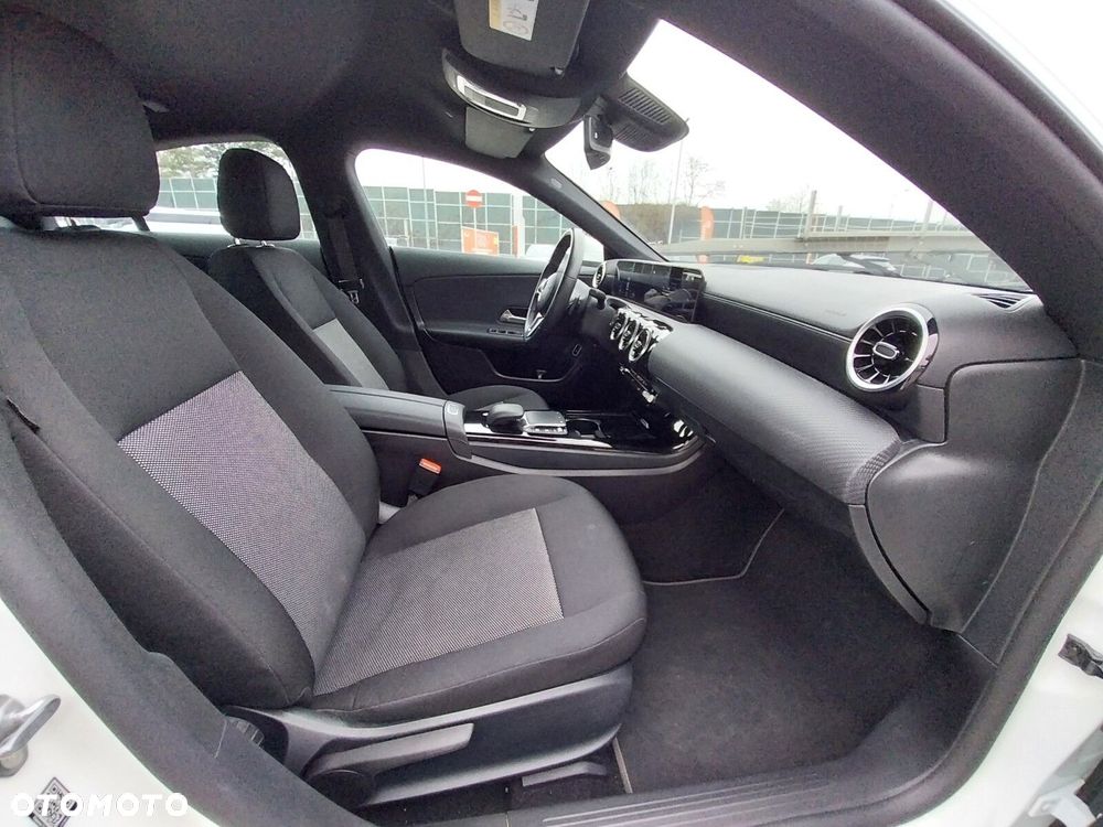 Mercedes-Benz CLA - 6