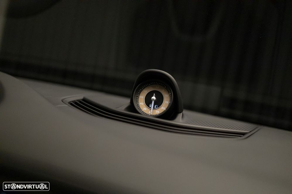 Porsche Taycan Turbo - 20