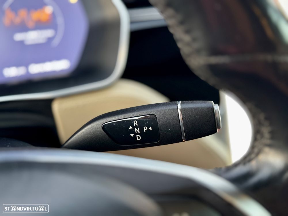 Tesla Model S 85 - 22