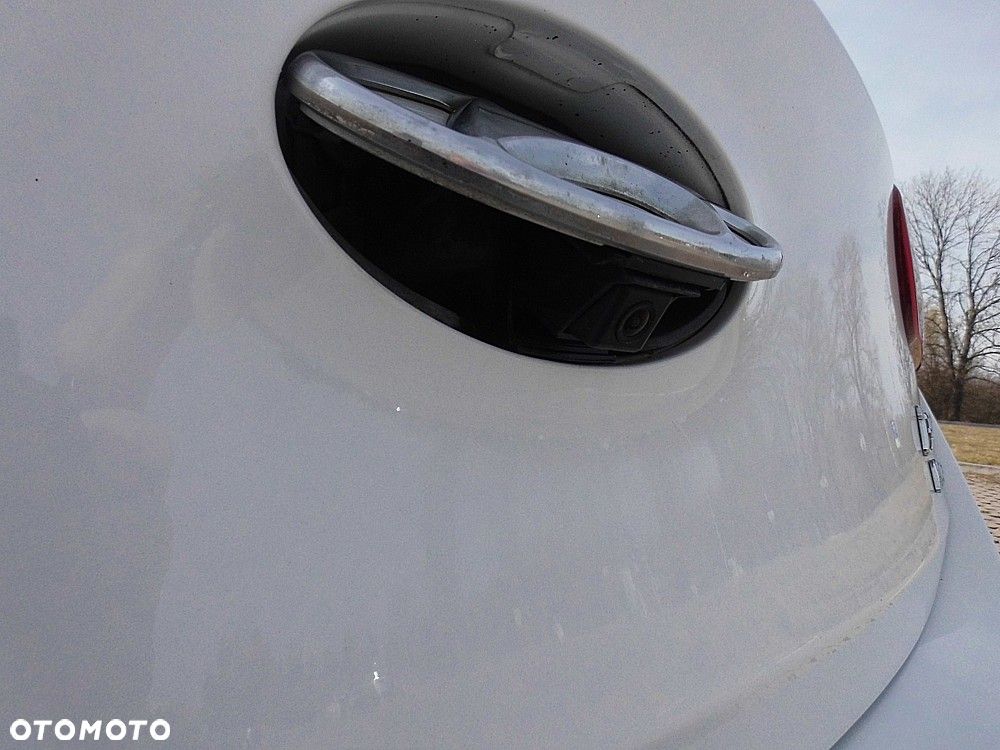 Hyundai i30 1.6 CRDi Fifa World Cup Edition - 27