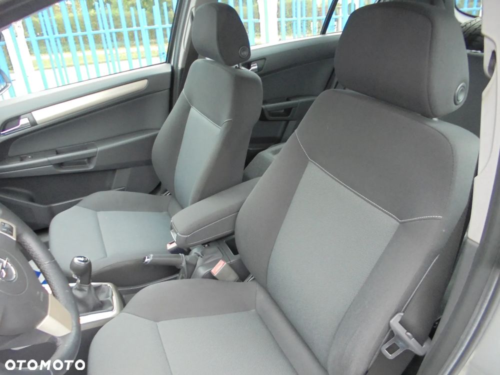 Opel Astra III 1.6 Cosmo - 6