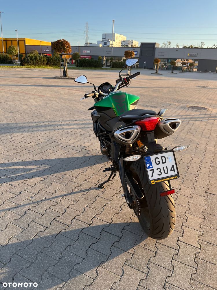 Benelli Inny - 4
