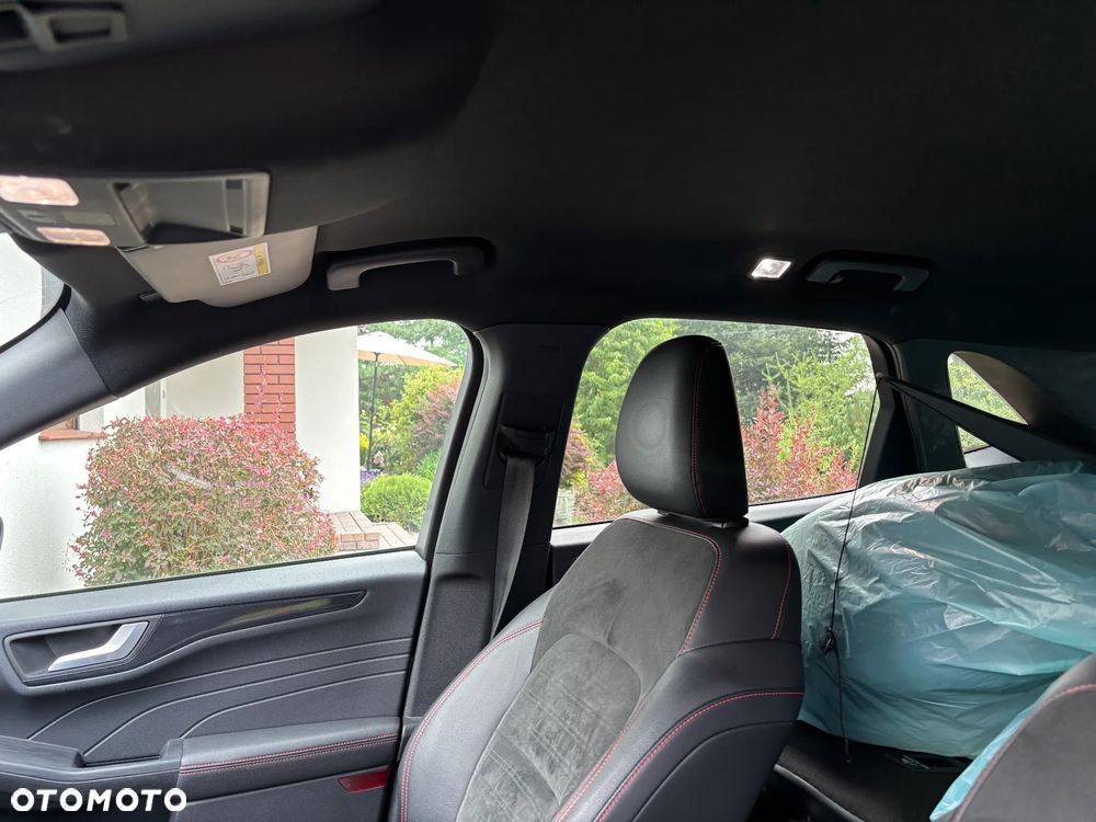 Ford Kuga 2.5P PHEV FWD ST-Line X - 19