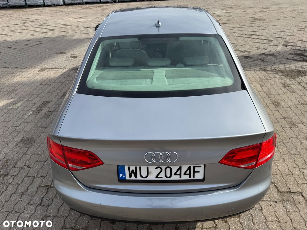 Audi A4 Limousine - 18