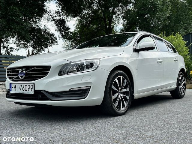 Volvo V60 D4 Geartronic Summum - 1