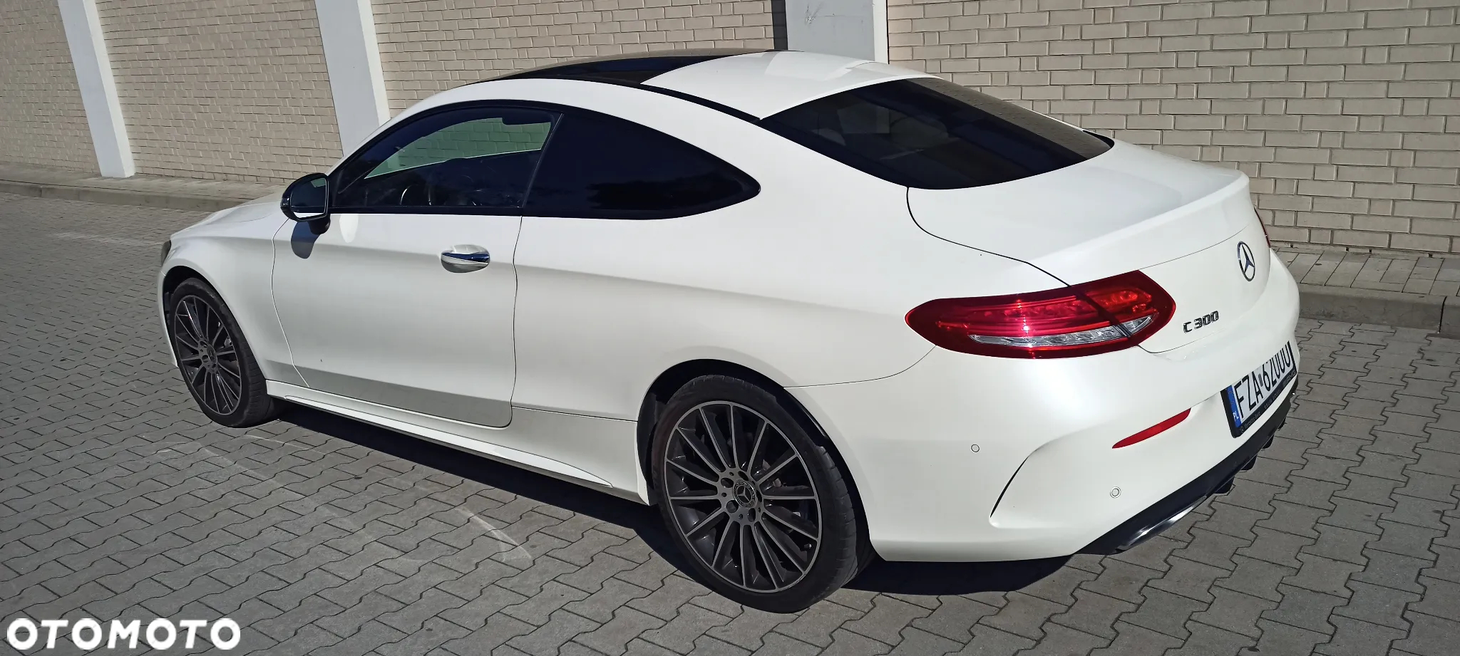 Mercedes-Benz Klasa C 300 9G-TRONIC - 6