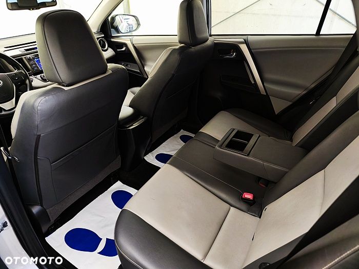 Toyota RAV4 - 33