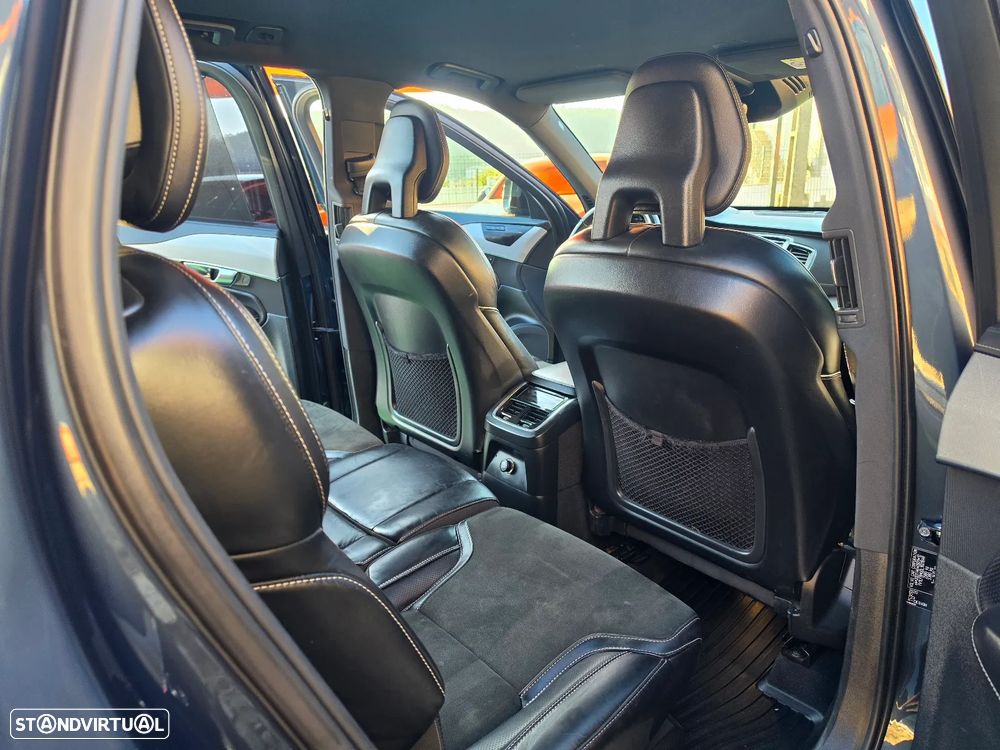 Volvo XC 90 T8 AWD Recharge Geartronic RDesign - 28