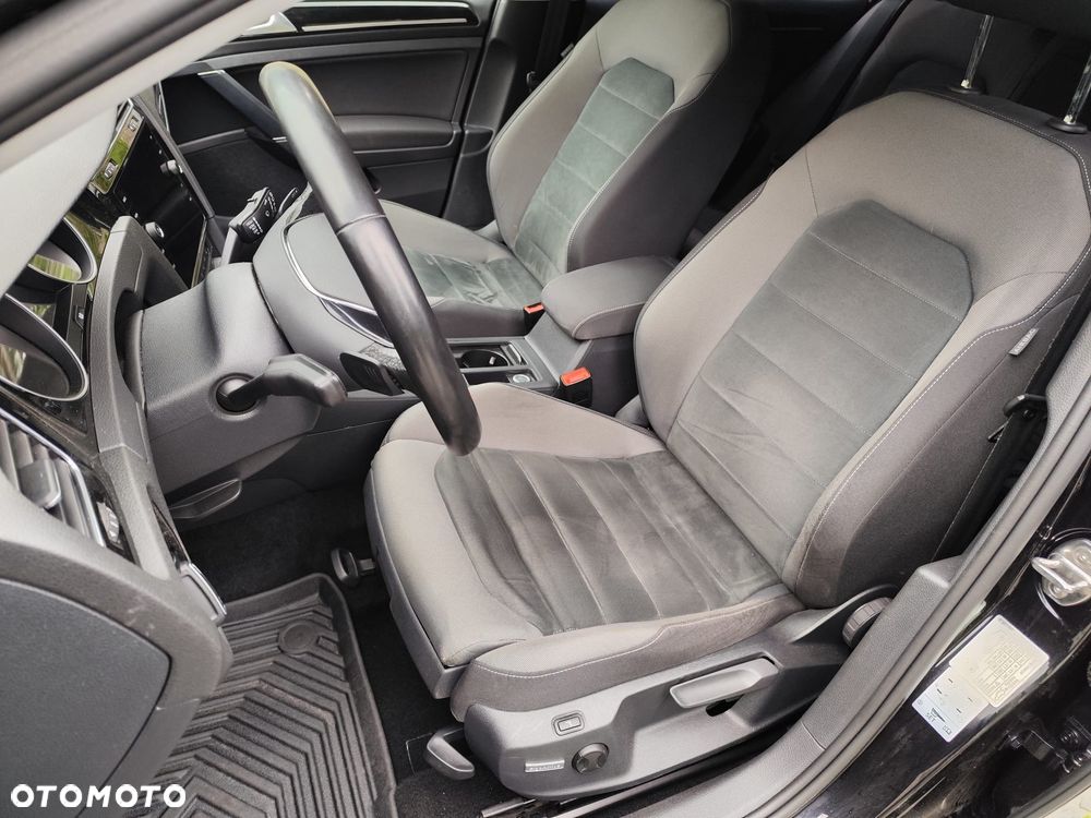 Volkswagen Golf VII 2.0 TDI BMT Highline DSG - 9